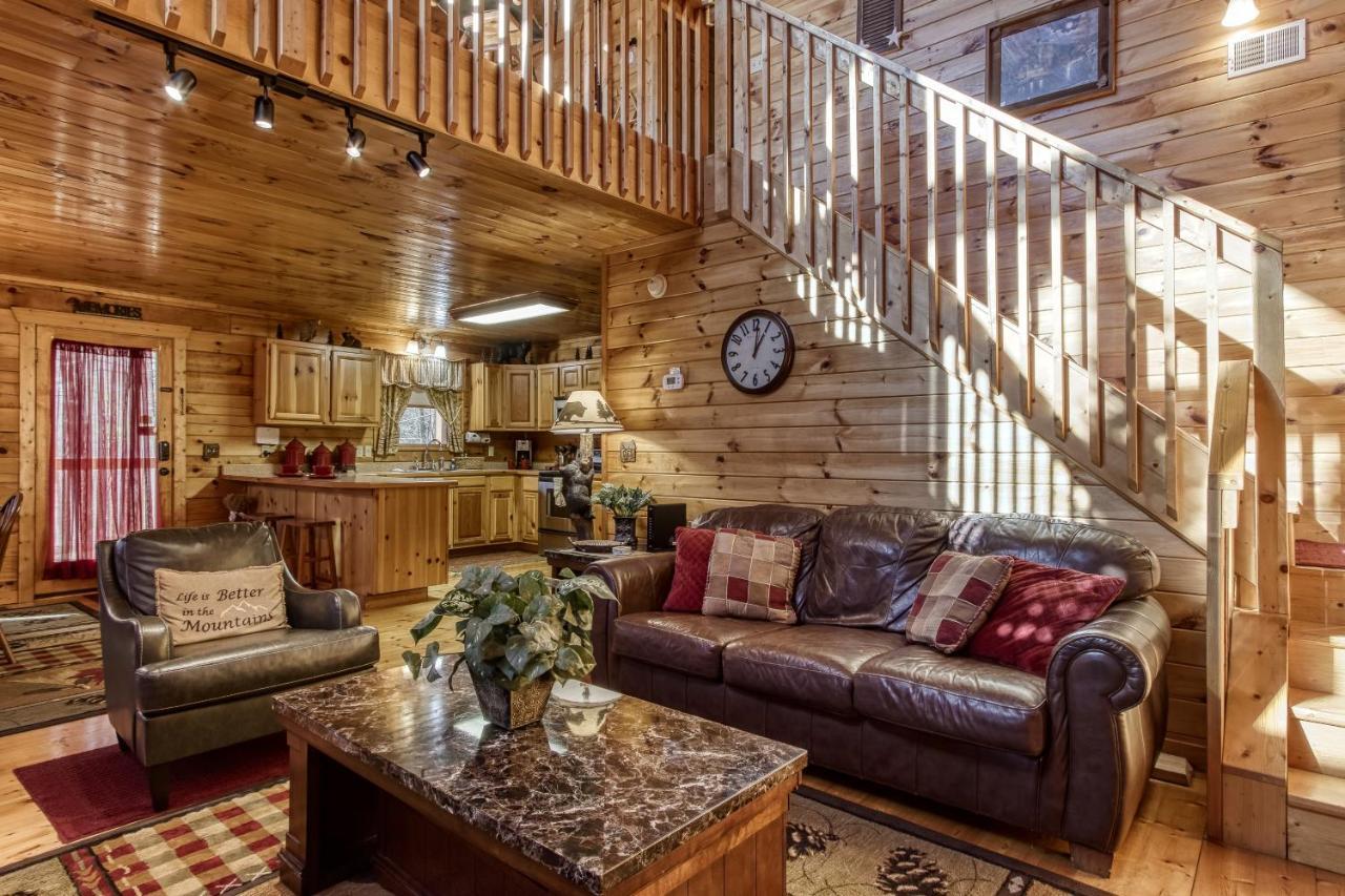 Magical Moments, Hot Tub, Wifi, 1089 Free Tickets Each Paid Day, Dollywood And More Gatlinburg Dış mekan fotoğraf