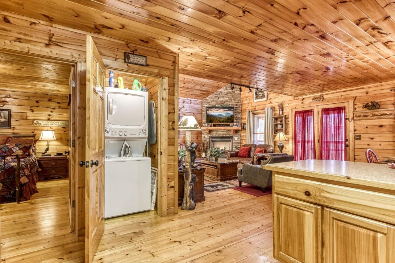 Magical Moments, Hot Tub, Wifi, 1089 Free Tickets Each Paid Day, Dollywood And More Gatlinburg Dış mekan fotoğraf