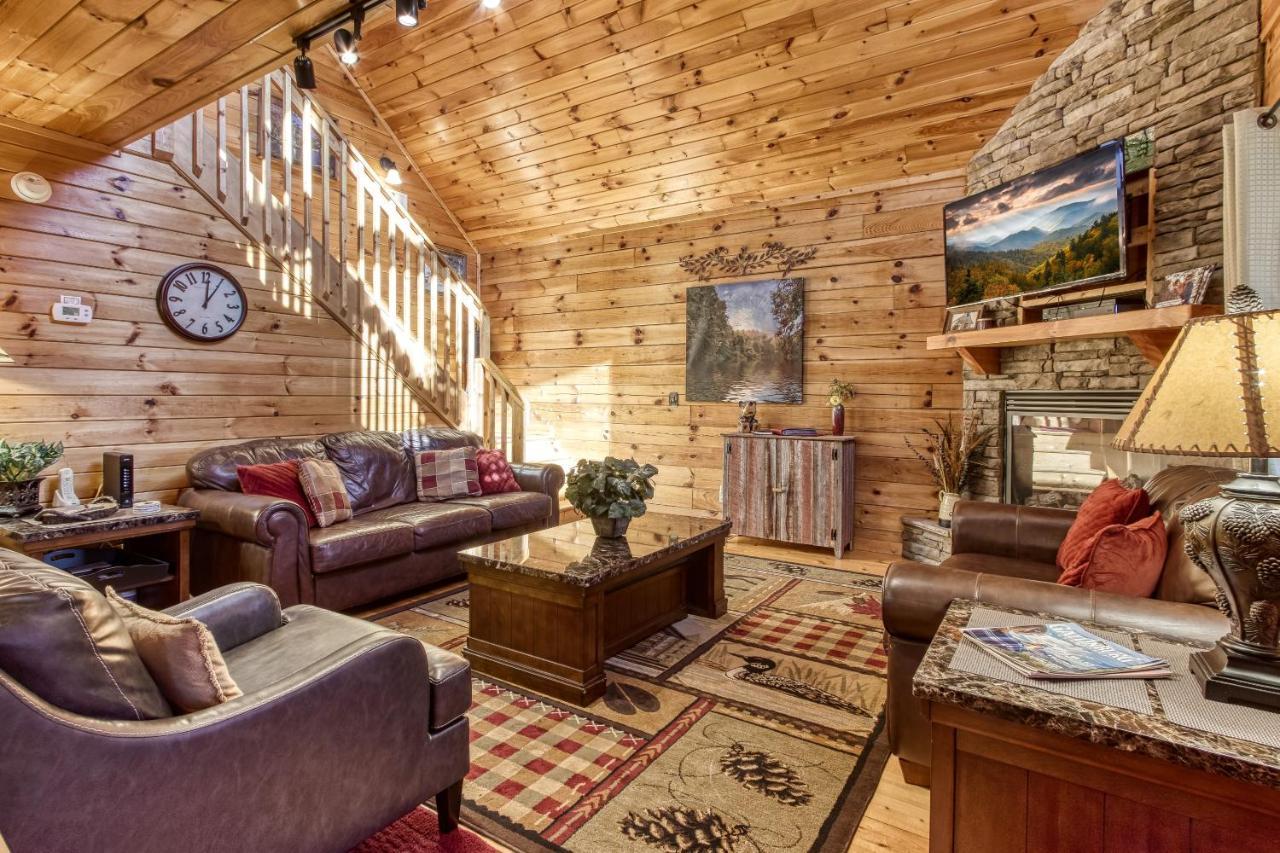 Magical Moments, Hot Tub, Wifi, 1089 Free Tickets Each Paid Day, Dollywood And More Gatlinburg Dış mekan fotoğraf