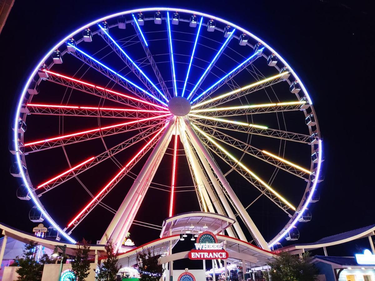 Magical Moments, Hot Tub, Wifi, 1089 Free Tickets Each Paid Day, Dollywood And More Gatlinburg Dış mekan fotoğraf