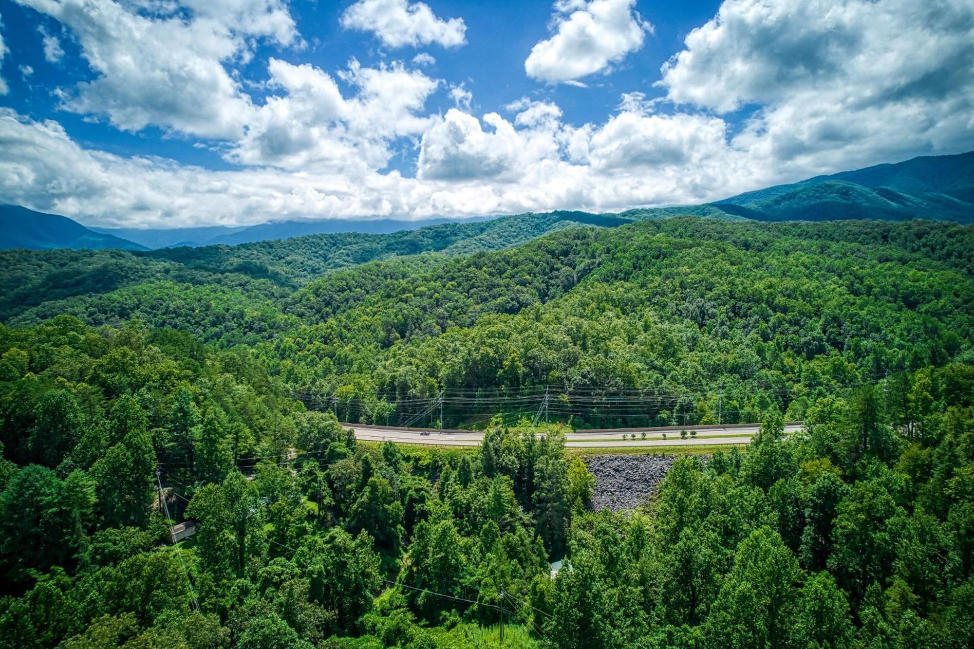 Magical Moments, Hot Tub, Wifi, 1089 Free Tickets Each Paid Day, Dollywood And More Gatlinburg Dış mekan fotoğraf