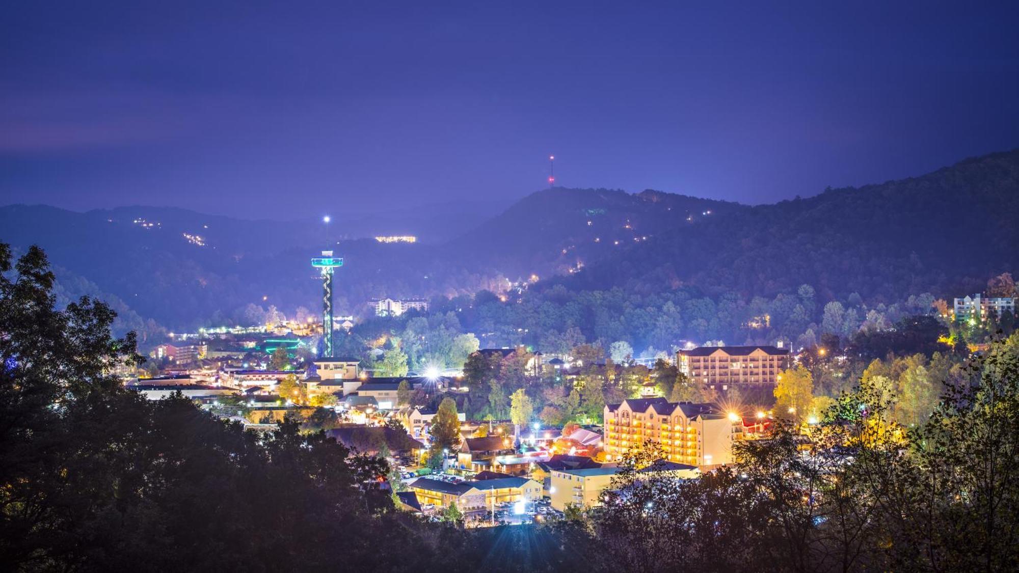 Magical Moments, Hot Tub, Wifi, 1089 Free Tickets Each Paid Day, Dollywood And More Gatlinburg Dış mekan fotoğraf